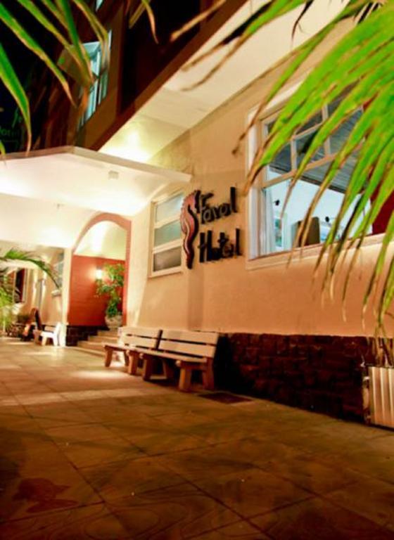 Farol Hotel Torres Exteriör bild